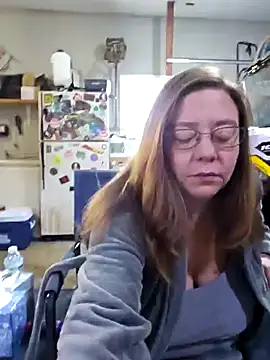 Snapshot of MsShelby40 chatting on December 5, 2024, 6:39 pm MsShelby40 online show from December 5, 2024, 6:39 pm