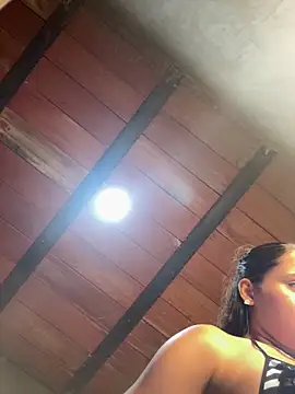 Snapshot of MollySanders___ chatting on November 7, 2025, 11:52 pm MollySanders online show from November 7, 2025, 11:52 pm