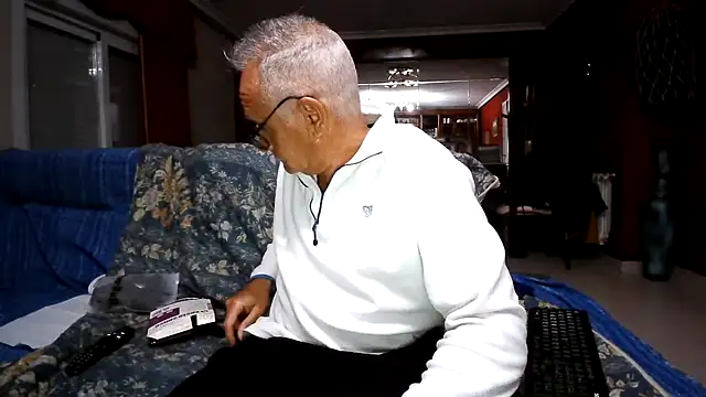 maduroguapo online show from March 14, 2026, 9:54 pm