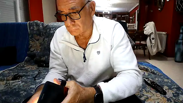 maduroguapo online show from November 19, 2025, 10:21 pm