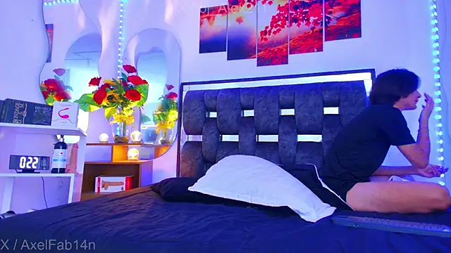 Snapshot of Alex_and_Fabian chatting on September 22, 2025, 7:42 pm Alex and Fabian online show from September 22, 2025, 7:42 pm