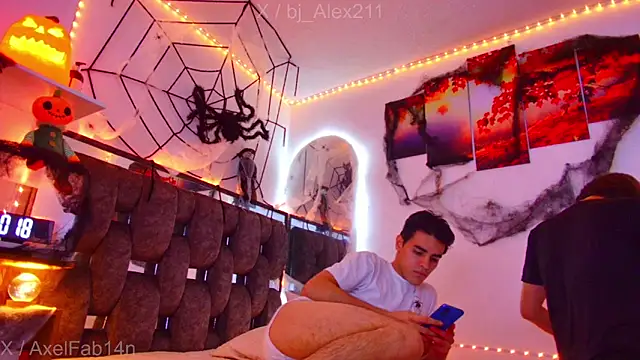 Snapshot of Alex_and_Fabian chatting on October 19, 2025, 11:18 pm Alex and Fabian online show from October 19, 2025, 11:18 pm