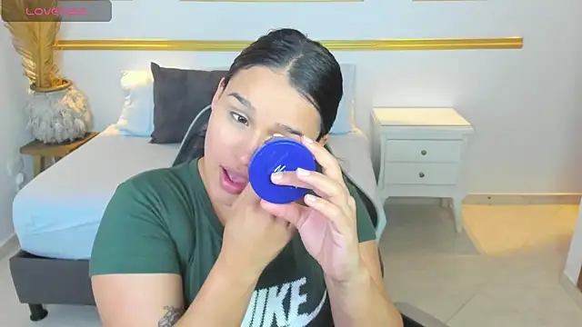 lia sexx19 online show from September 28, 2025, 2:07 am