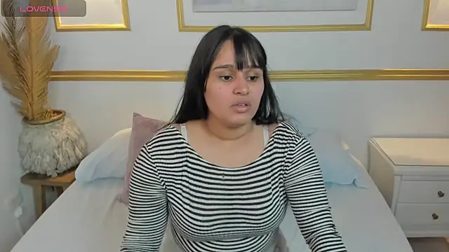 lia sexx19 online show from October 26, 2025, 2:23 am