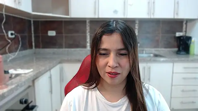 Heidy Wells online show from November 18, 2025, 11:57 am