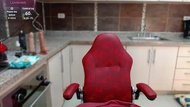 Heidy Wells online show from December 1, 2025, 12:50 pm