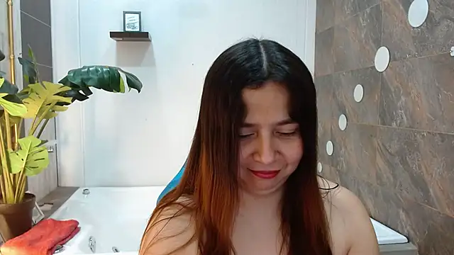 Snapshot of Heidy_Wells chatting on July 2, 2026, 12:55 pm Heidy Wells online show from July 2, 2026, 12:55 pm