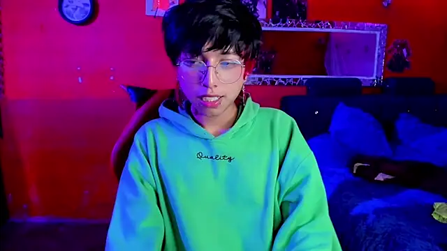 AnggelONfiree online show from March 10, 2025, 8:50 am