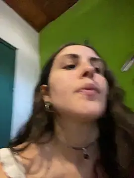 isadelasestrellas online show from June 26, 2026, 7:09 pm