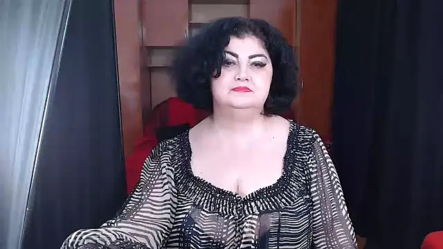  MissJ  online show from February 5, 2025, 8:11 am