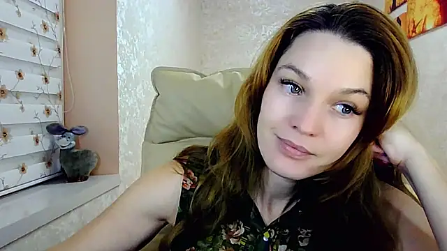 impossibleluna online show from November 14, 2025, 5:16 pm