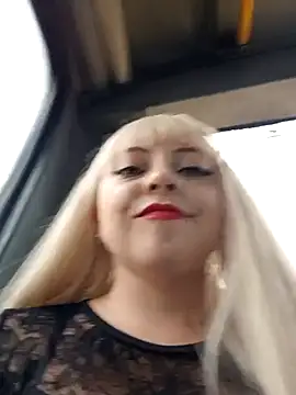 madelaine- online show from February 13, 2025, 8:03 pm