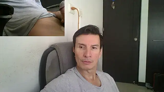 fieryloves online show from March 19, 2025, 4:13 pm