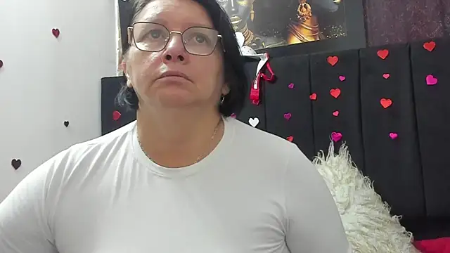 Evaaross 2345 online show from March 23, 2026, 2:50 pm