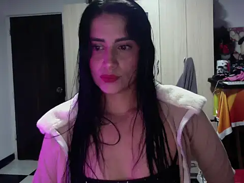 Snapshot of BulmaStar chatting on June 10, 2026, 11:50 pm BulmaStar online show from June 10, 2026, 11:50 pm