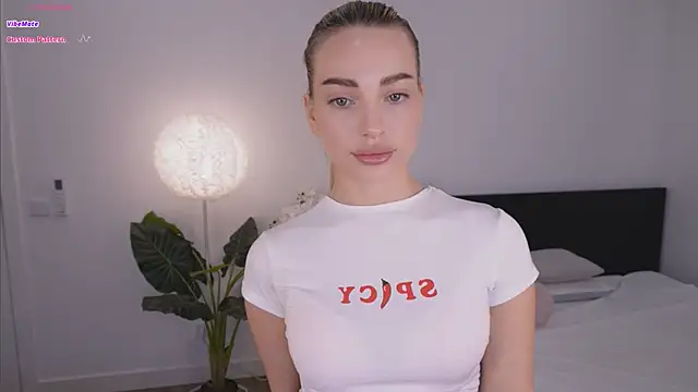 Snapshot of Nicole_youthfull chatting on February 3, 2025, 9:07 pm Nicole youthfull online show from February 3, 2025, 9:07 pm