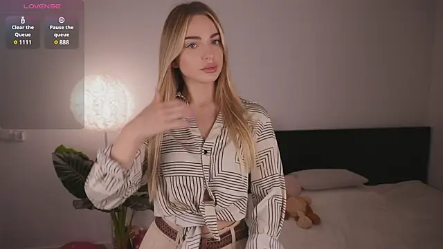 Snapshot of Nicole_youthfull chatting on February 24, 2025, 9:20 pm Nicole youthfull online show from February 24, 2025, 9:20 pm