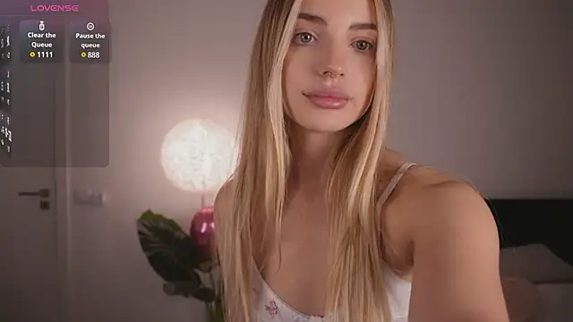 Snapshot of Nicole_youthfull chatting on March 1, 2025, 1:11 am Nicole youthfull online show from March 1, 2025, 1:11 am