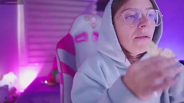 milly kenner online show from November 10, 2025, 4:45 pm