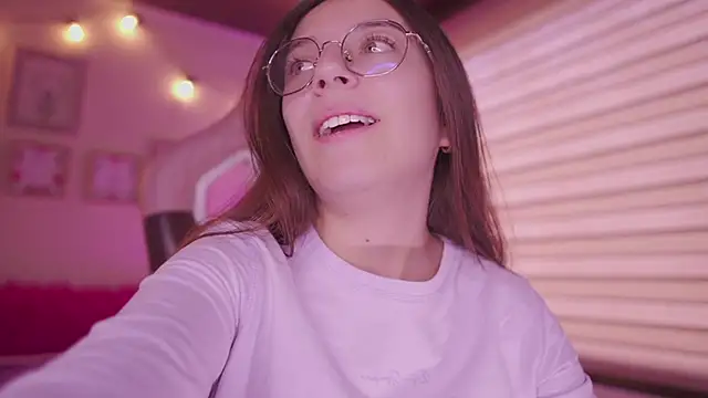 milly kenner online show from February 3, 2026, 6:46 pm