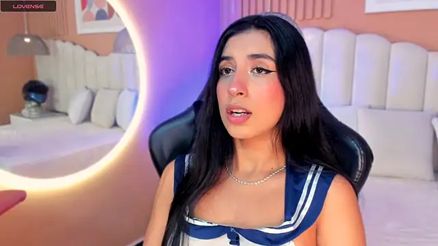 Snapshot of zia_cooper chatting on October 10, 2025, 7:15 pm zia cooper online show from October 10, 2025, 7:15 pm