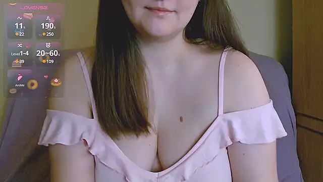 ChubbyMaia online show from February 5, 2025, 10:19 am