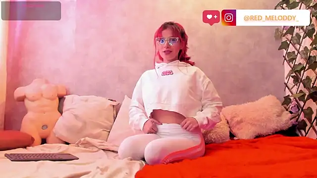 RedMeloddy online show from March 19, 2026, 8:42 pm