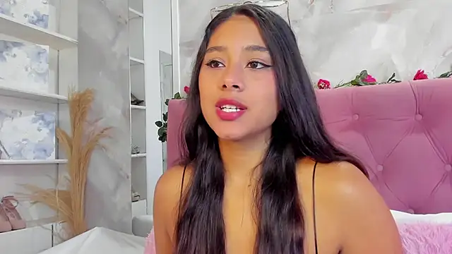 Snapshot of AnnaQueen_ chatting on October 18, 2025, 4:20 pm AnnaQueen  online show from October 18, 2025, 4:20 pm