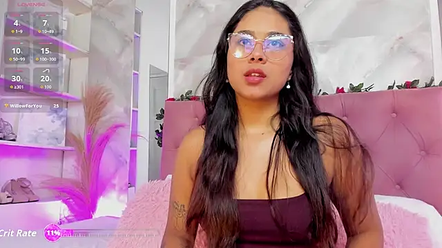 Snapshot of AnnaQueen_ chatting on September 26, 2025, 4:25 pm AnnaQueen  online show from September 26, 2025, 4:25 pm