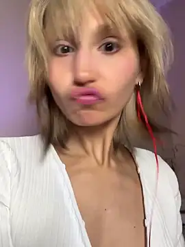 Snapshot of bigbabykiki chatting on September 20, 2025, 6:02 pm bigbabykiki online show from September 20, 2025, 6:02 pm