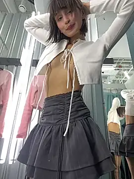bigbabykiki online show from February 7, 2025, 9:16 am