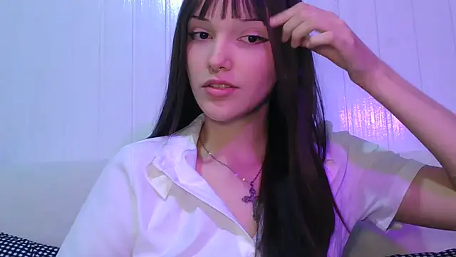 faelitababy online show from April 15, 2026, 7:07 pm