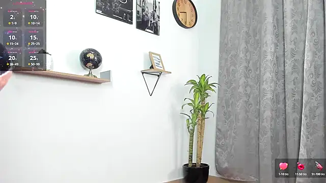 SophieBaker   online show from November 5, 2025, 1:31 am