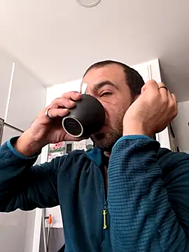 FotografoPollon online show from March 15, 2025, 10:03 am