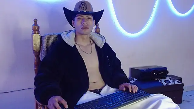 nolanjay  online show from February 14, 2025, 3:47 pm