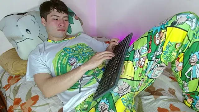 nolanjay  online show from September 26, 2025, 3:52 pm