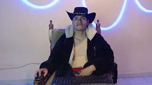nolanjay  online show from March 11, 2025, 11:47 pm