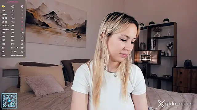 Snapshot of EternalLiberty chatting on September 22, 2025, 7:58 am EternalLiberty online show from September 22, 2025, 7:58 am