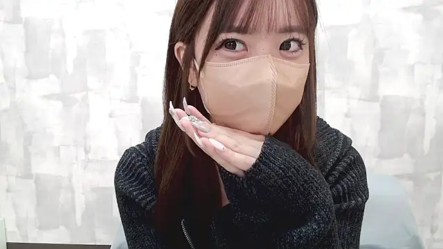 LOVE MOMO LOVE online show from October 1, 2025, 11:14 am