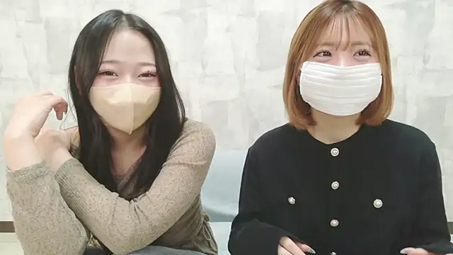 LOVE MOMO LOVE online show from May 20, 2026, 12:02 pm