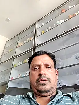 Snapshot of Raj1043 chatting on June 4, 2026, 6:29 am Raj1043 online show from June 4, 2026, 6:29 am