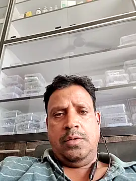 Snapshot of Raj1043 chatting on May 24, 2026, 6:02 am Raj1043 online show from May 24, 2026, 6:02 am