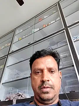 Snapshot of Raj1043 chatting on May 29, 2026, 7:25 am Raj1043 online show from May 29, 2026, 7:25 am