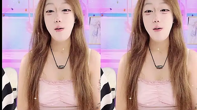 YIYI XIXI 18 online show from January 22, 2025, 7:14 am