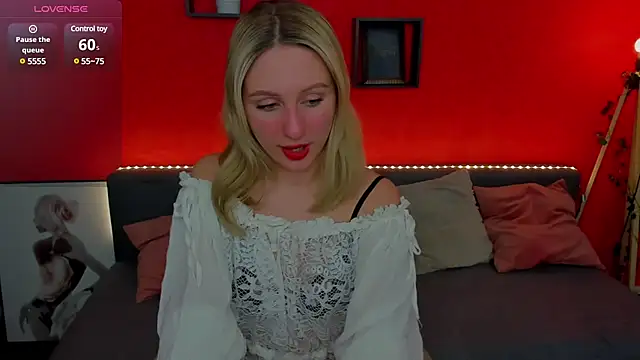 Lia Bloom  online show from February 27, 2025, 3:26 pm