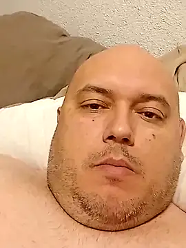 BigromeoXX online show from October 21, 2025, 10:47 am