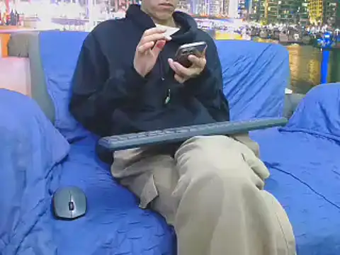 Felipe Browns online show from March 17, 2025, 12:46 pm