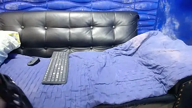 Felipe Browns online show from September 10, 2025, 2:38 pm