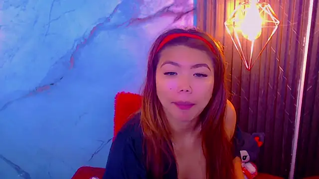 Isalombardi online show from April 10, 2026, 2:40 am