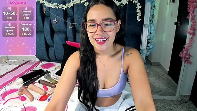 Fiorela Ocean  online show from February 19, 2025, 2:22 pm